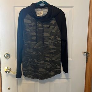 Hollister Young Mens hoodie.